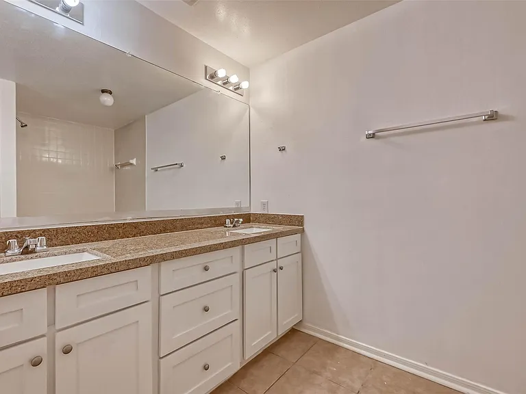 8299 Cambridge St #1705 — Photo 23