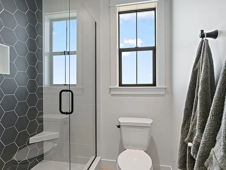 6862 N Willowside Ave — Photo 33