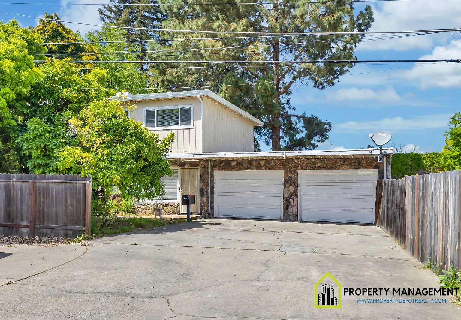 3 bed, 2.0 bath, 1587 sqft, $2,595 — Photo 1