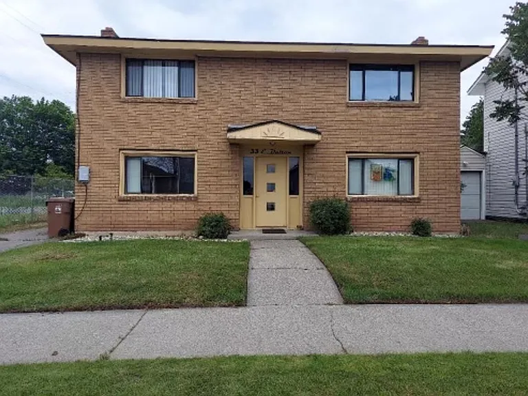 33 E Dalton Ave — Photo 1
