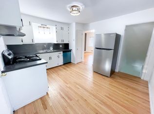 1871 Barclay St, Saint Paul, MN 55109
