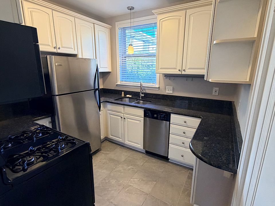 166 W Lincoln Ave #1, photo 7