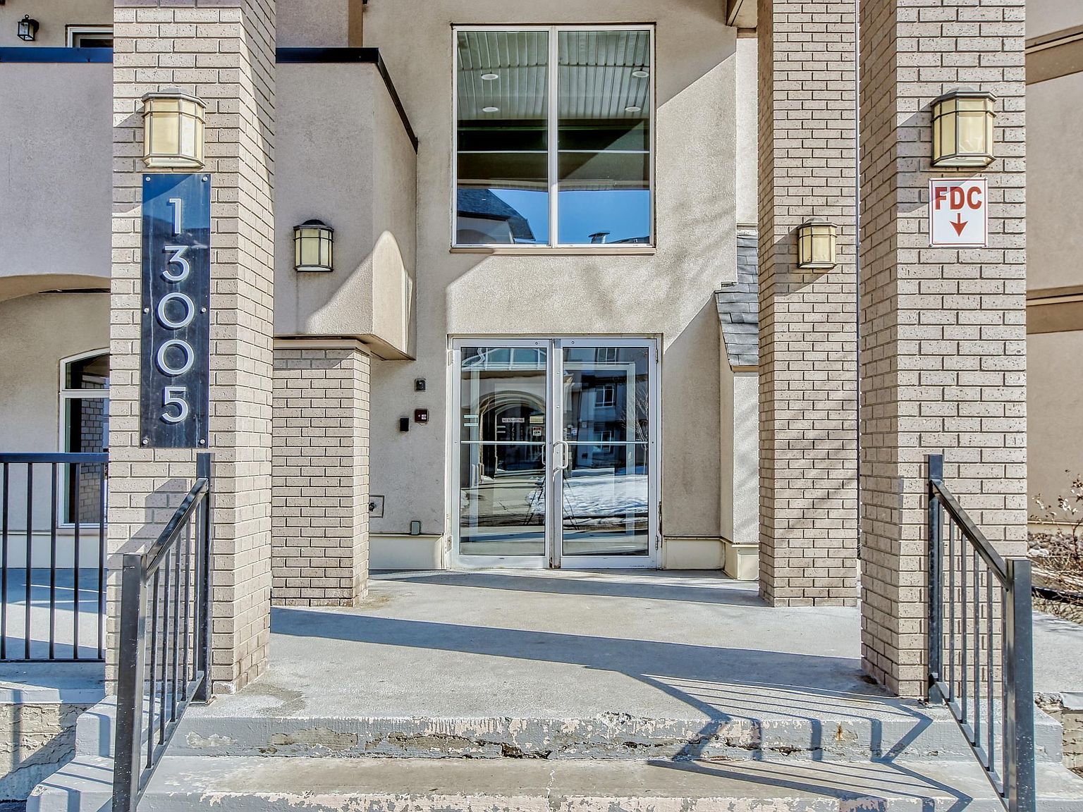 13005 140th Ave NW #408, Edmonton, AB T6V 1X1 | MLS #E4394079 | Zillow