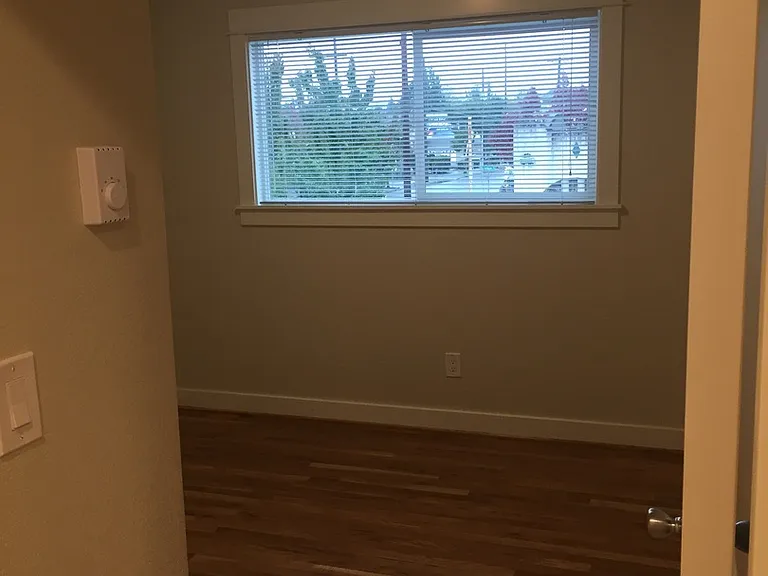 Berkeley Apartments — Photo 27