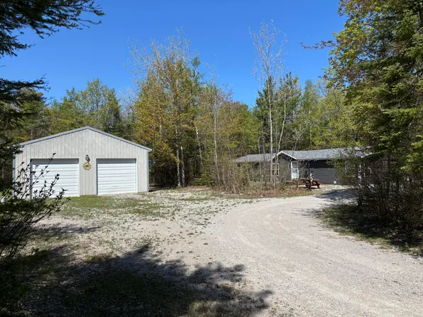 16174 Renwick Cir W, Presque Isle, MI 49777