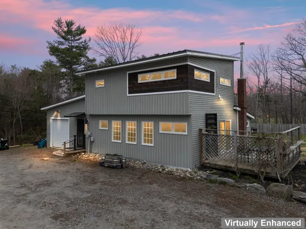 15 Dolloff Drive, Brunswick, ME 04011