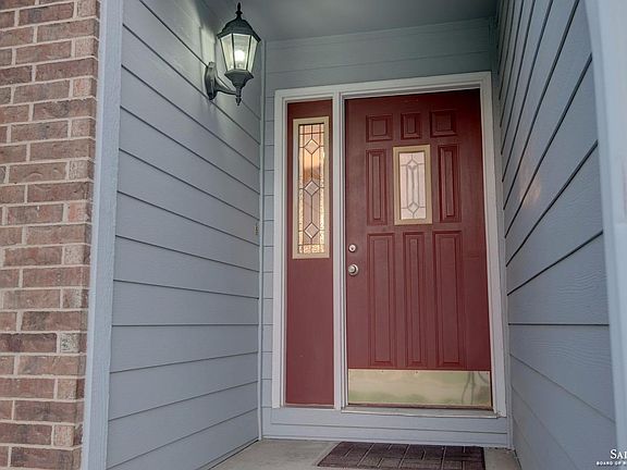 3rd image of 2719 Argonne Dr