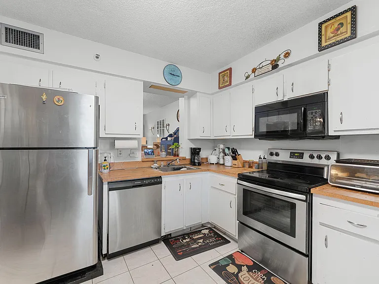 14527 Bonaire Blvd #109 — Photo 13