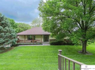 21801 Martinwood Dr, Council Bluffs, IA 51503
