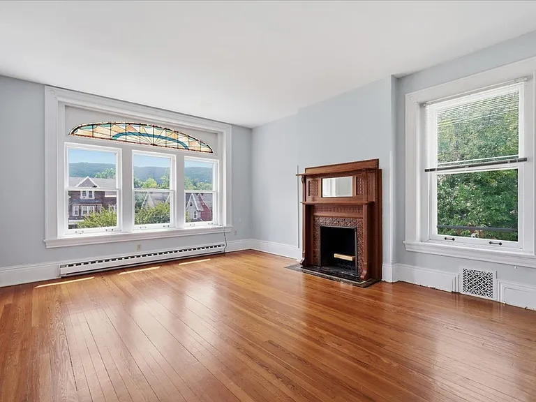 825 Delaware Ave — Photo 4