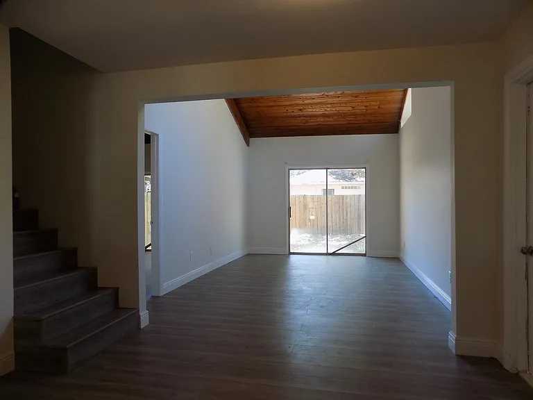 430 Sand Lime Rd — Photo 6
