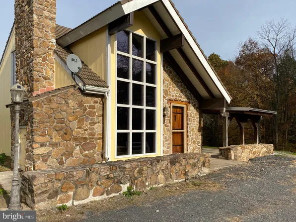 427 Wolf Creek Rd, Bernville, PA 19506