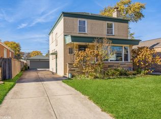 9114 S Francisco Ave, Evergreen Park, IL 60805