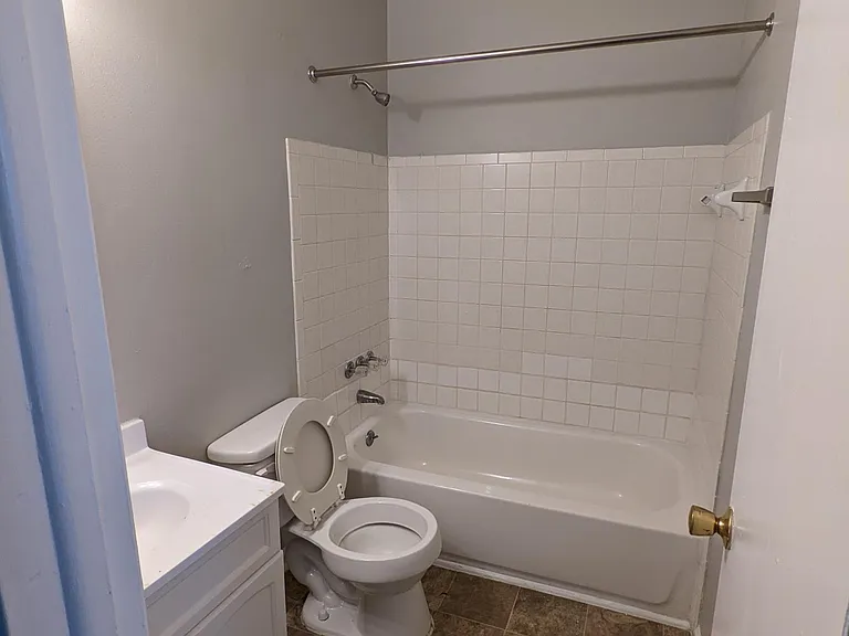 23 S Webster Ave #25-A — Photo 5