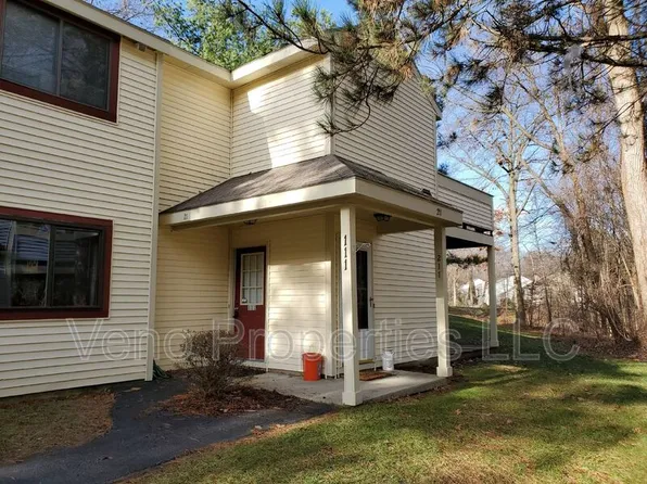 111 Yorktown Dr, Halfmoon, NY 12065