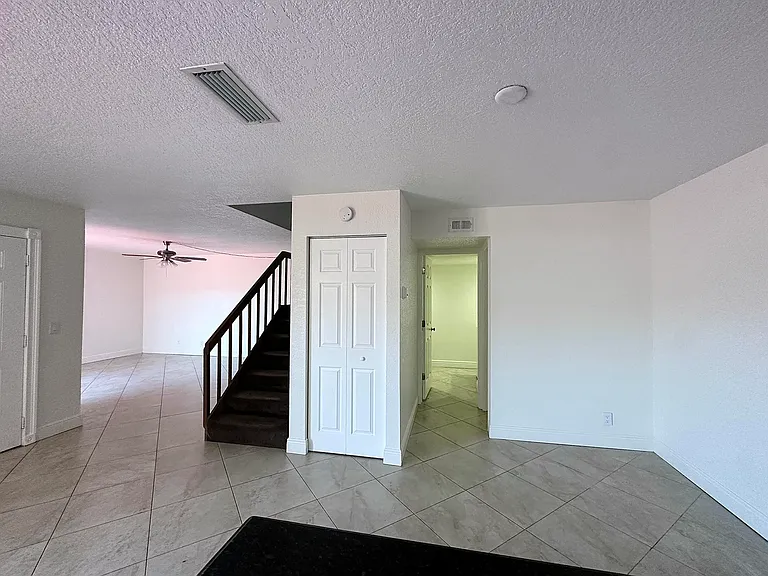 416 Arabian Rd — Photo 13