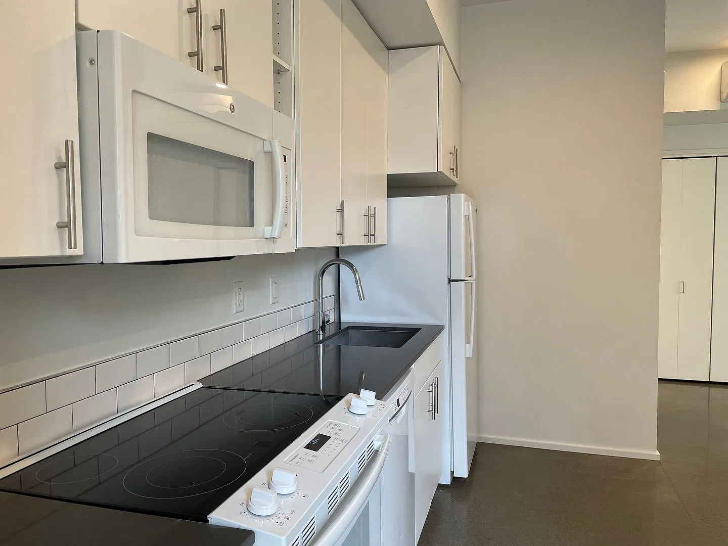 ES1213 -Alberta Street Lofts — Photo 4