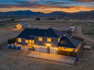 1215 Serpentine Rd, Reno, NV 89506