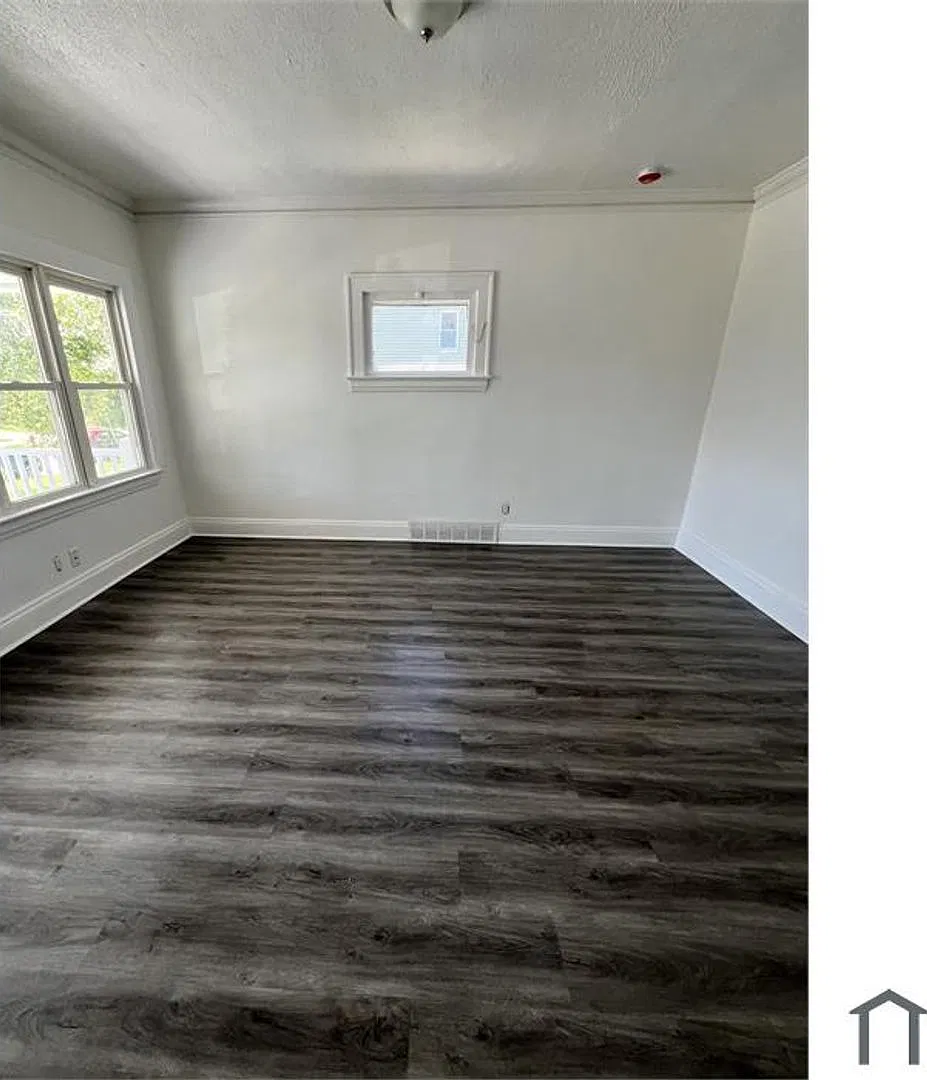 13105 Lorenzo Ave — Photo 3