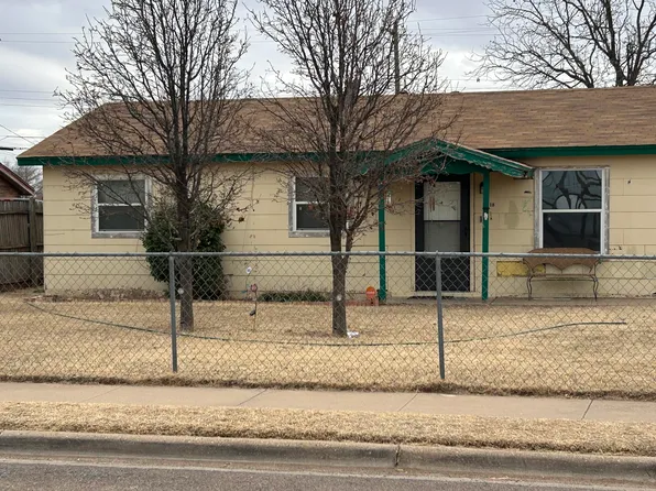 2418 E 6th St, Lubbock, TX 79403