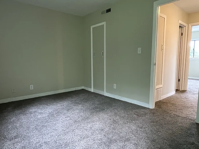 533 Saint Marys Dr — Photo 11
