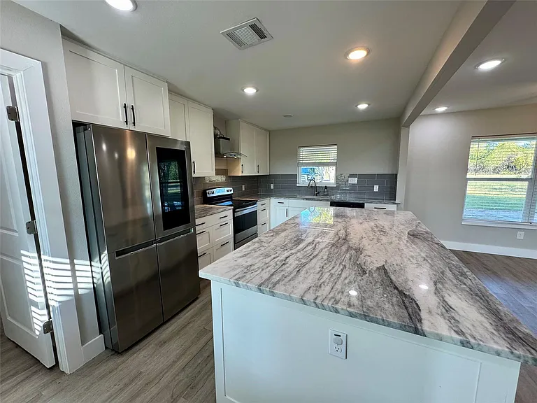 813 Central Ave — Photo 8
