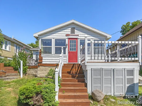 8198 Morrison Lake Gdns, Saranac, MI 48881