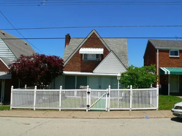 343 Baker Ave, Clairton, PA 15025