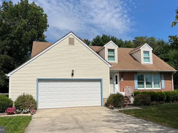 9 Patty Dr, Wrightstown, NJ 08562