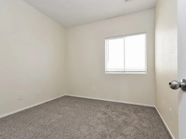 4924 White Jade St — Photo 14