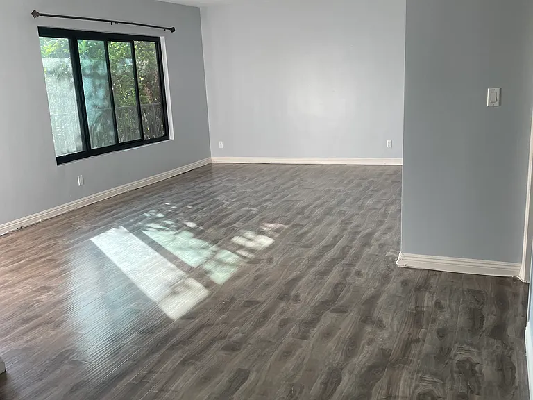 3015 Arizona Ave #203 — Photo 2