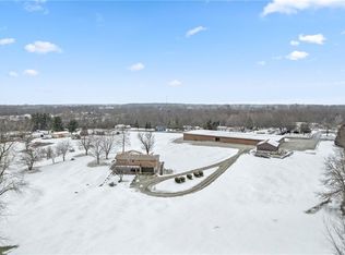 979 Jasper Rd, Xenia, OH 45385