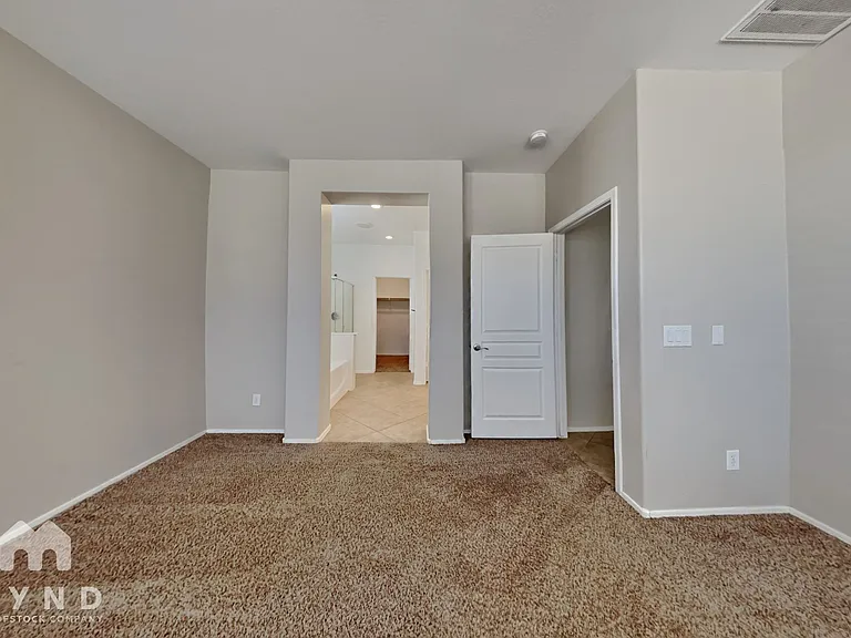21549 E Lords Ct — Photo 7