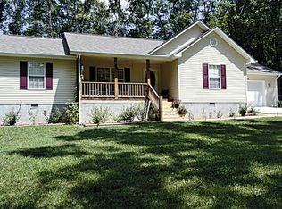 898 Buffalo Trl, Clarkrange, TN 38553