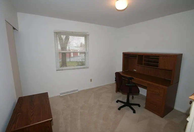 W Bluemound Rd — Photo 5