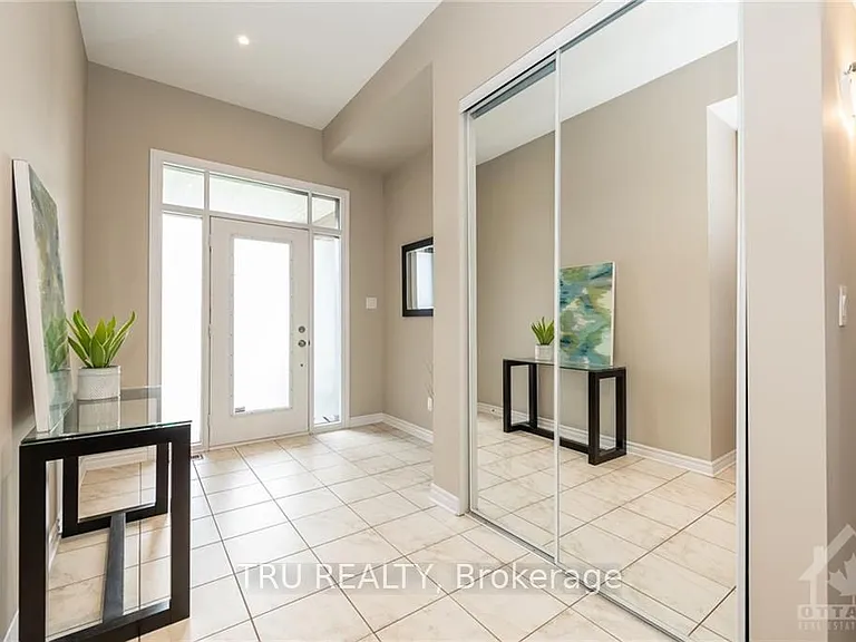347 Ardmore St — Photo 3