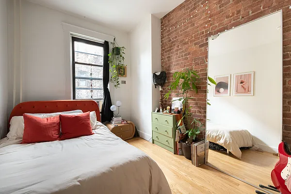 Rented by Corcoran | media 7