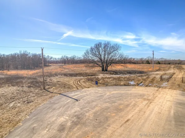 8 N Javine Hill Rd, Skiatook, OK 74070