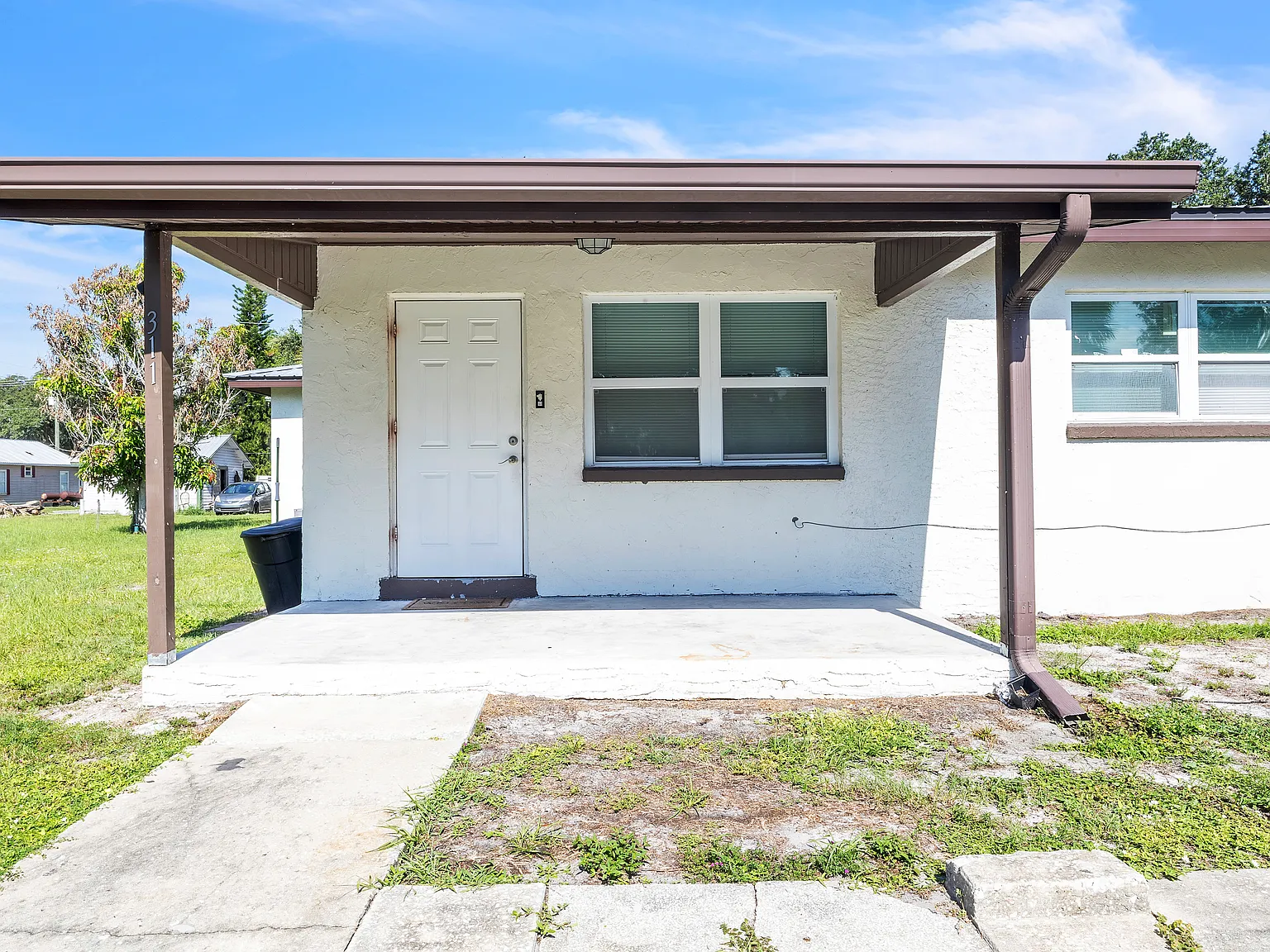 3 bed, 1358 sqft, $1,975 — Photo 2