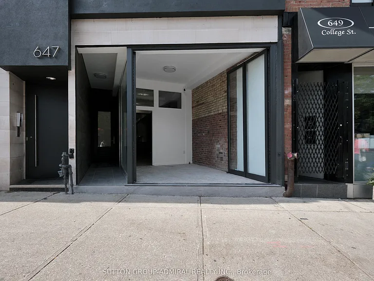 647 College St #101 — Photo 7