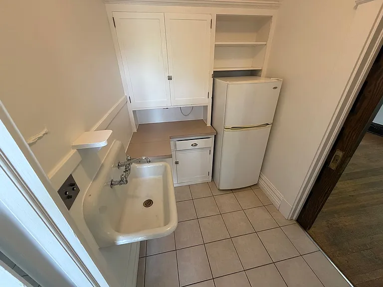 Jefferson Apartments — Photo 13