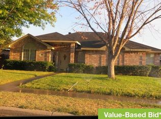 444 Kimmel Dr, Cedar Hill, TX 75104