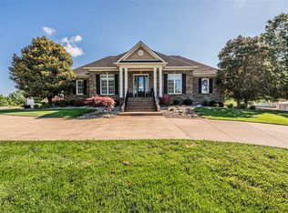2302 Old Greenhill Rd, Bowling Green, KY 42103