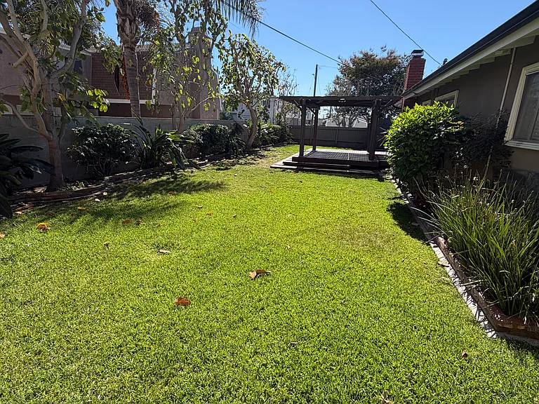 2208 Florida St — Photo 16
