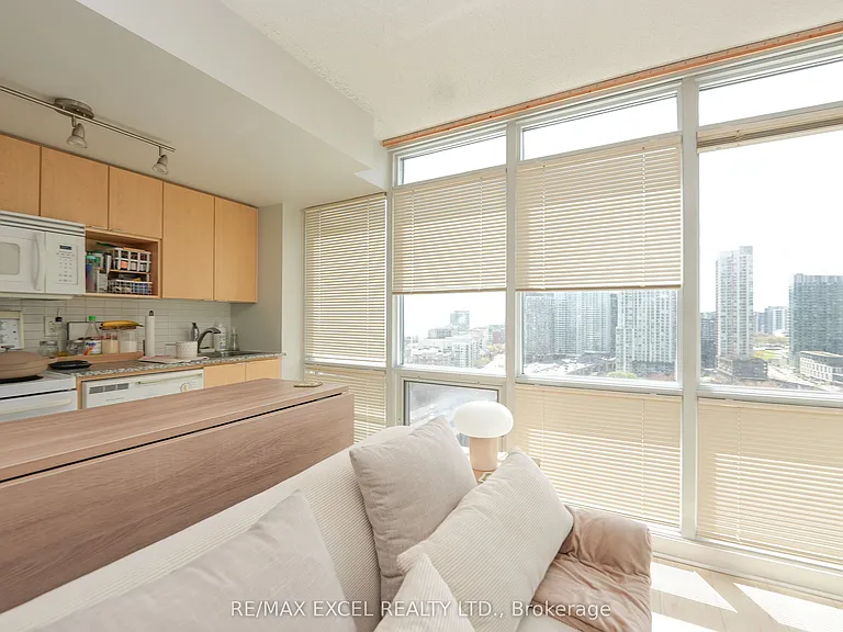 11 Brunel Ct #2316 — Photo 8