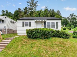 1533 Hoffman Ave, Clarksburg, WV 26301