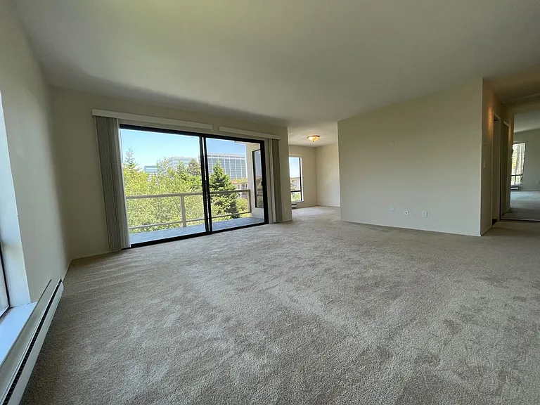 5 Commodore Dr #412 — Photo 3