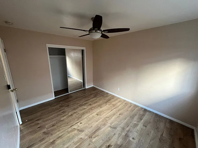 4352 Texas St — Photo 18