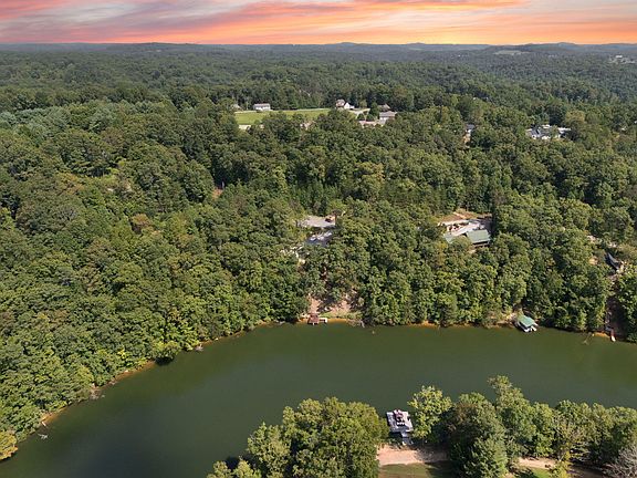 3rd image of 1265 Cliffs Edge Rd