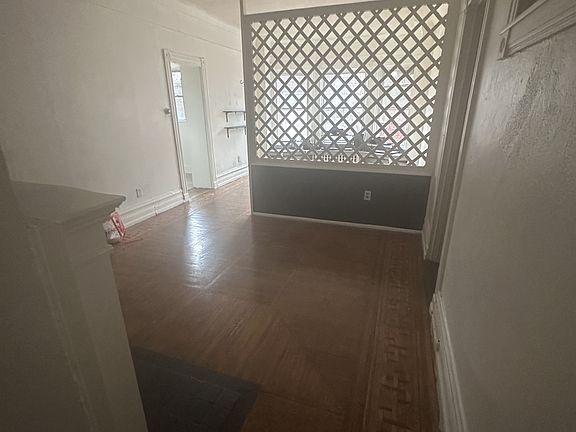 4th image of 710 N 3rd St #1-D